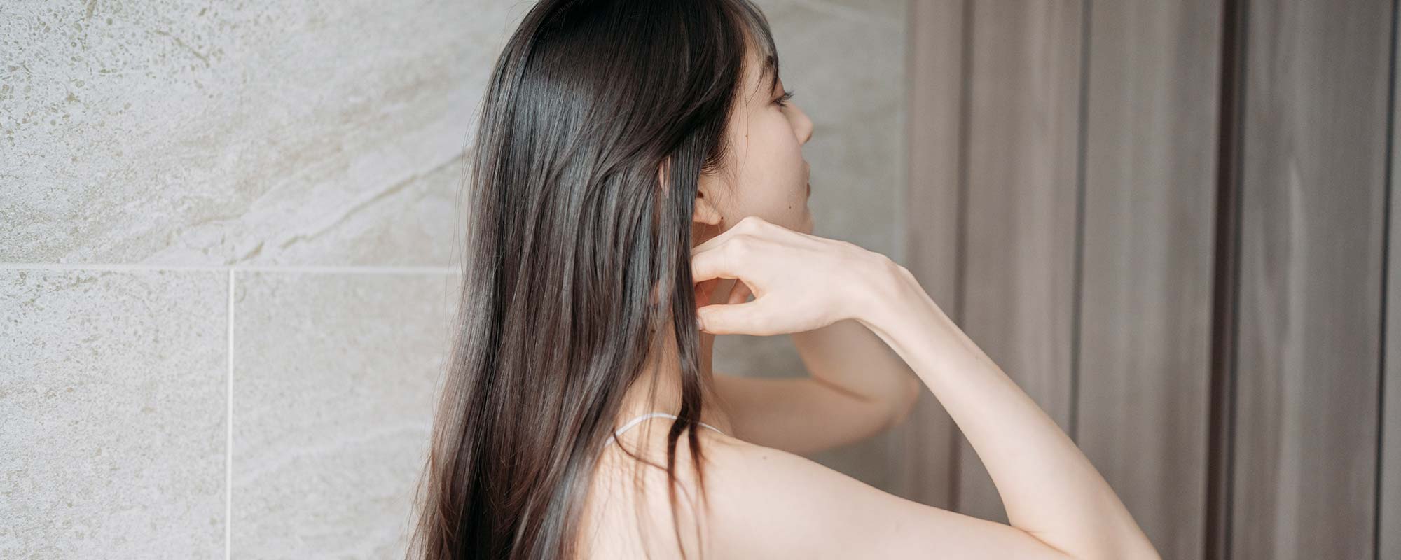 髪をストレートにする方法は？くせの原因別におすすめのケアを紹介