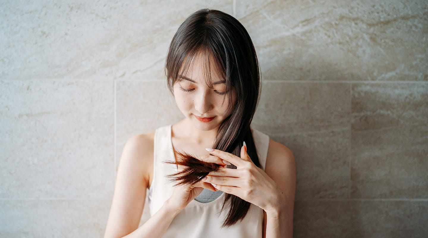髪に静電気が発生するとどうなる？