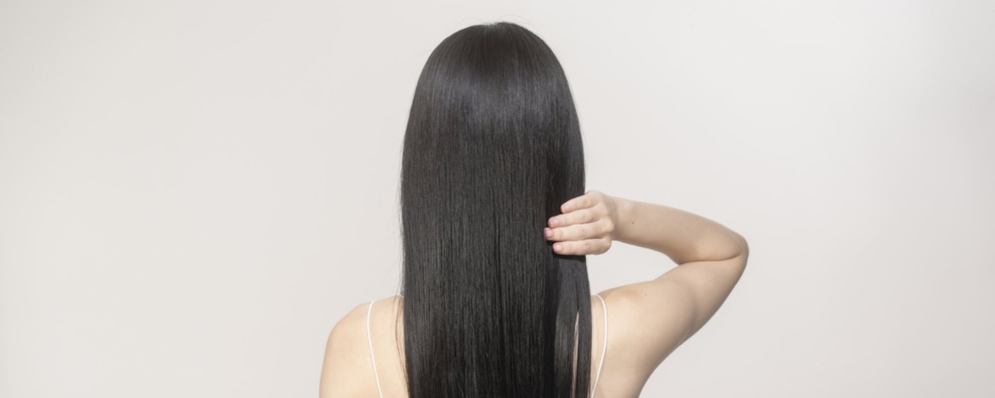 髪に天使の輪をつくるヘアケア方法7つ！輝くツヤ髪の条件と避けたい習慣を解説