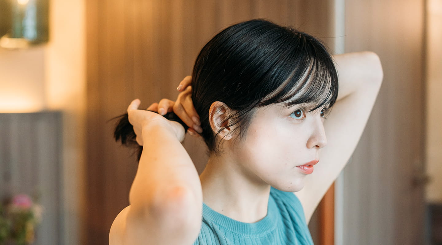ボサボサ髪を生かす！簡単まとめ髪アレンジ2選