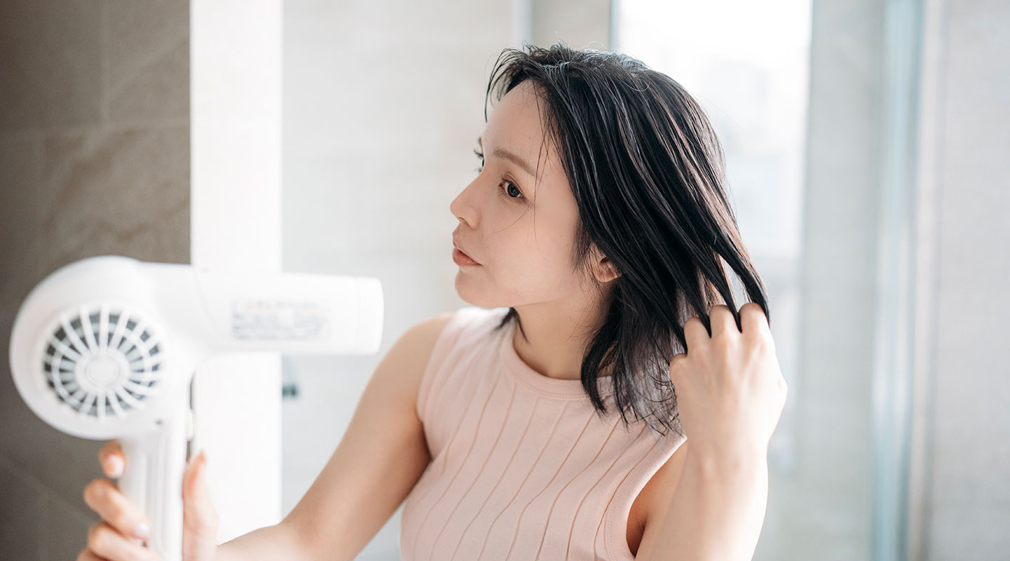 アホ毛をすぐに抑えたいときの対処法5選