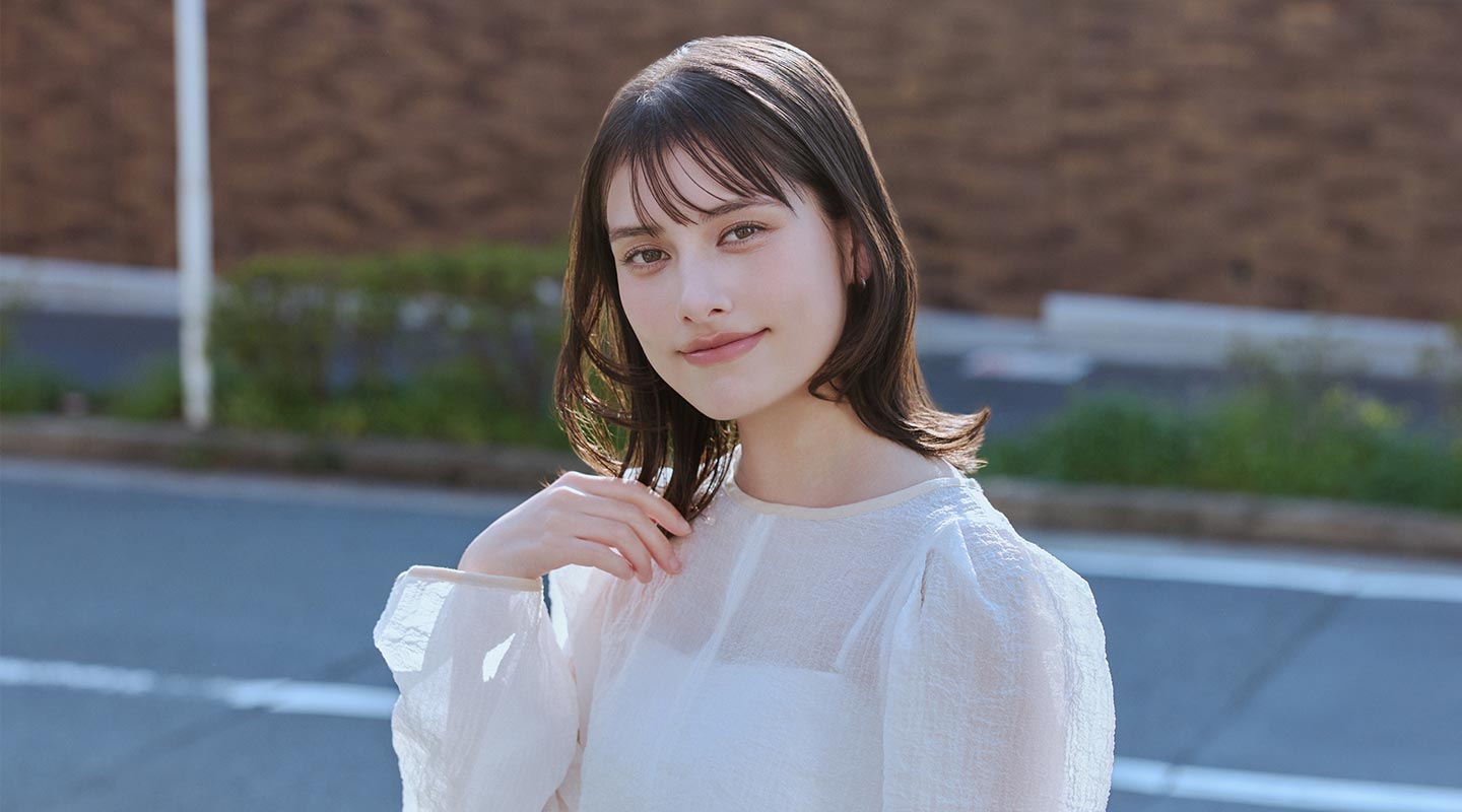 1. 流し前髪でナチュラルに
