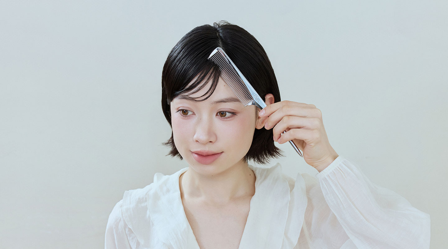 2. 束感タイト前髪で大人っぽく