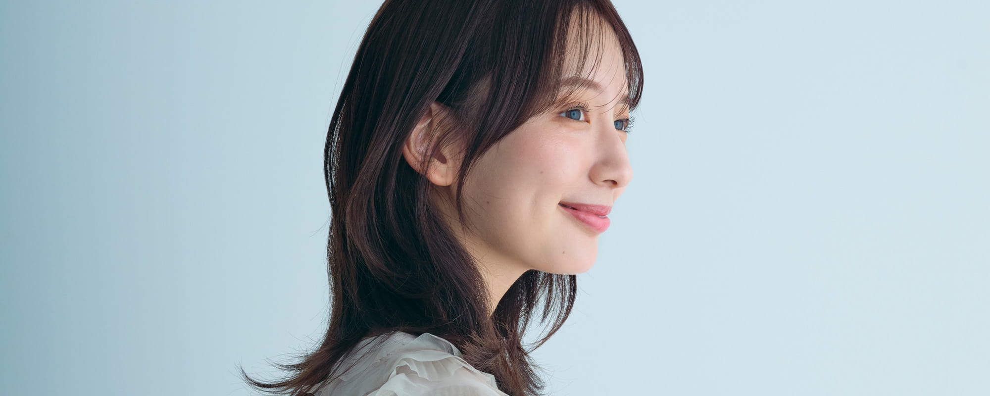 外ハネが上手くいかない方へ｜長さ別の作り方とくびれシルエットのコツ