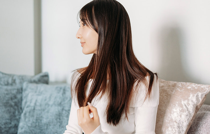髪のうねりはなぜ起こる