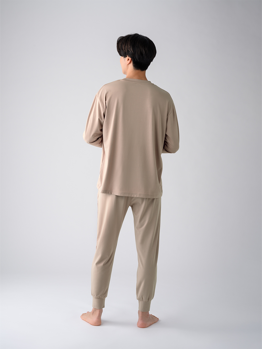 ReD ぐっすりパジャマ ベーシック プルオーバー長袖&ジョガーパンツ上下セット ベージュ M ベージュ M