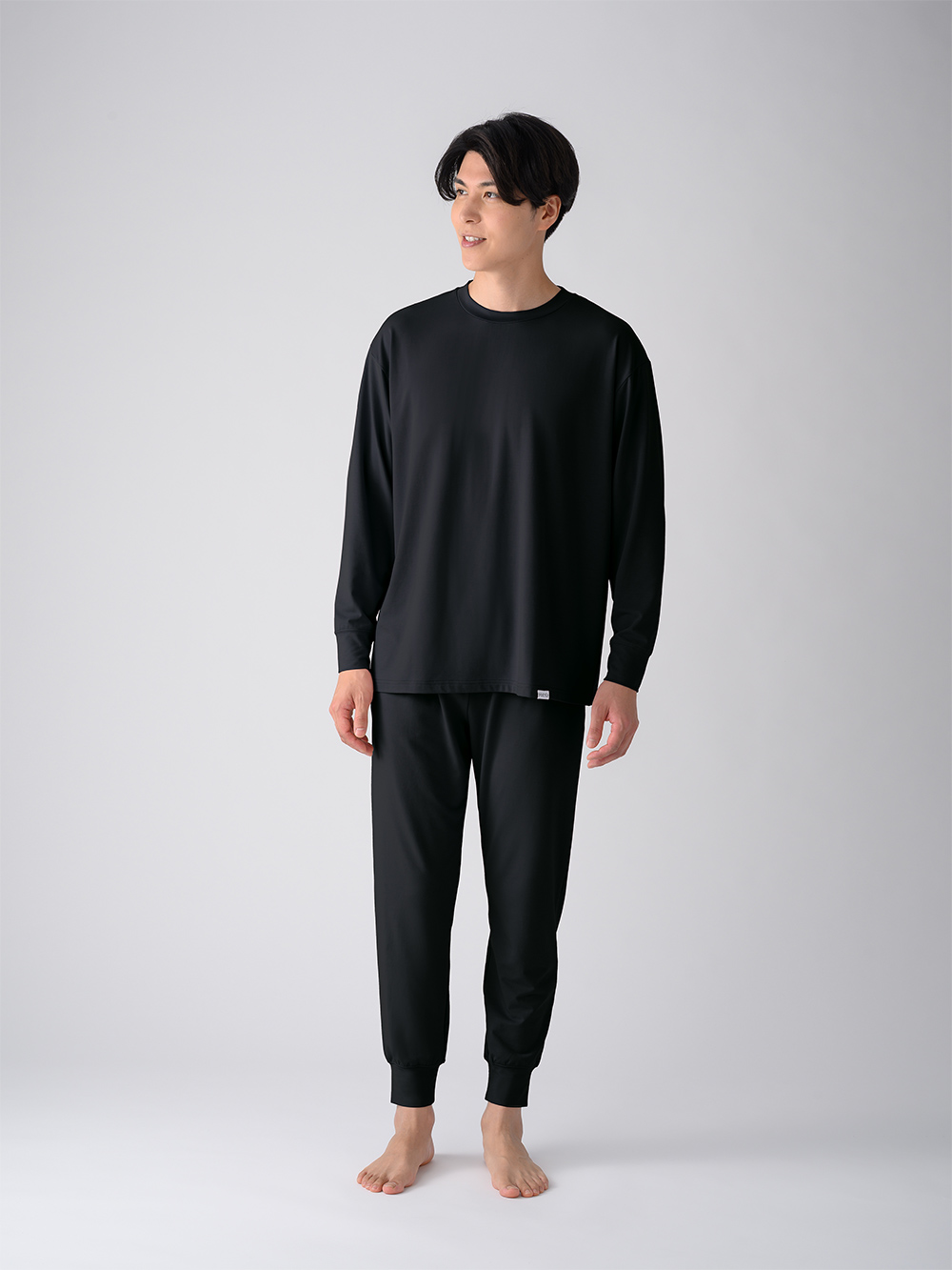 モデル:180cm / Lサイズ着用