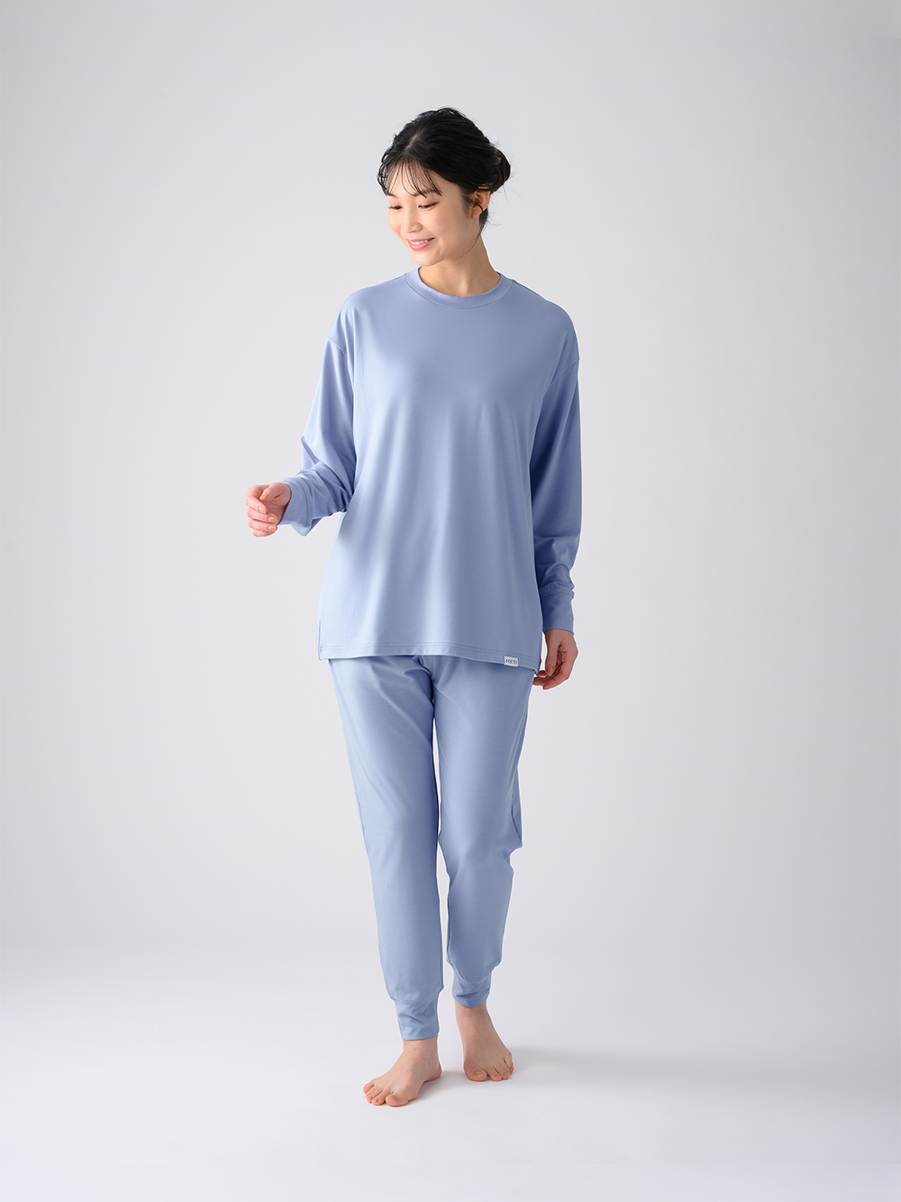 モデル:166cm / Sサイズ着用
