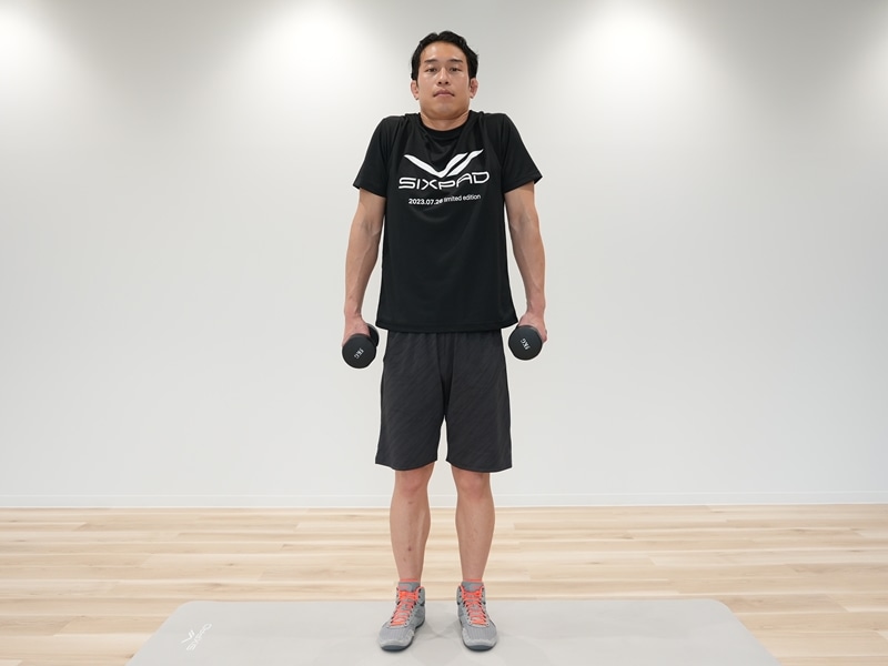 僧帽筋のトレーニング｜ショルダーシュラッグ